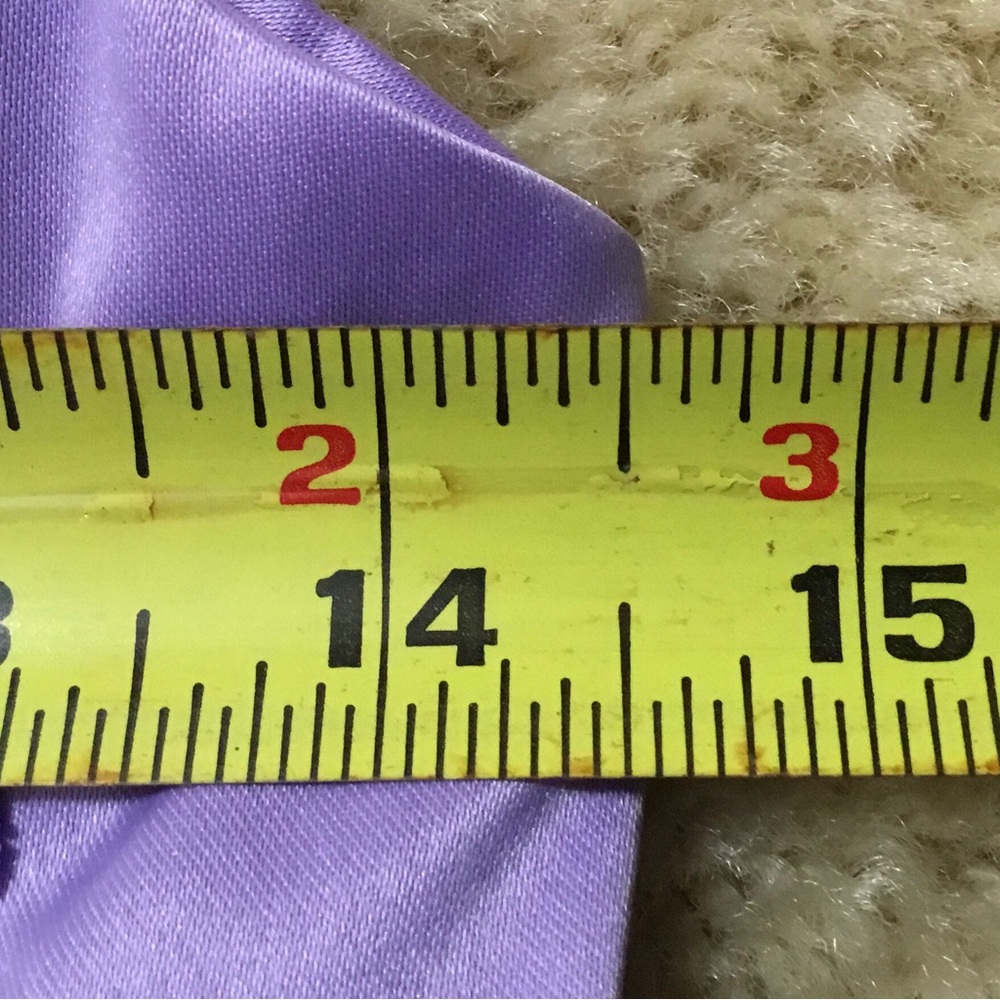 Lavender formal w/ Embroidery dress, girl's sizing about 12-14, (160Int. on Tag) - Picture 11 of 15